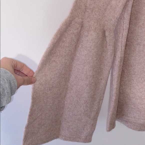 American Eagle Bell Sleeve Lace Up Neck Sweater - Picture 4 of 7